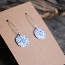 Load image into Gallery viewer, Sand Dollar Design Stamped on Silver Disc Dangle Earrings